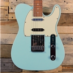 Fender Deluxe Nashville Telecaster Pau Ferro FB Daphne Blue