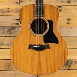 GS Mini-e Mahogany Taylor Acoustic-Electric Guitar Natural