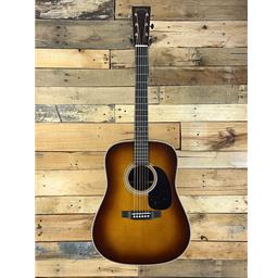 Martin HD-28 1933 Ambertone Dreadnought Acoustic Guitar Ambertone Finish w/ Case