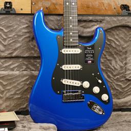 Fender American Ultra II Stratocaster, Ebony Fingerboard,  Noble Blue