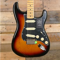 Fender Vintera II 70s Stratocaster, Maple Fingerboard, 3-Color Sunburst