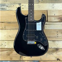 Fender Standard Stratocaster® HSS, Laurel Fingerboard, Black Pickguard, Black