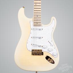 Fender Richie Kotzen Stratocaster®, Maple Fingerboard, Transparent White Burst