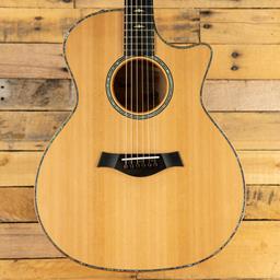 Taylor Custom Grand Auditorium Maple / Western Red Cedar