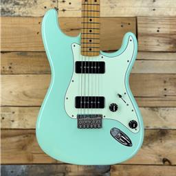 Fender Noventa Stratocaster Maple Surf Green