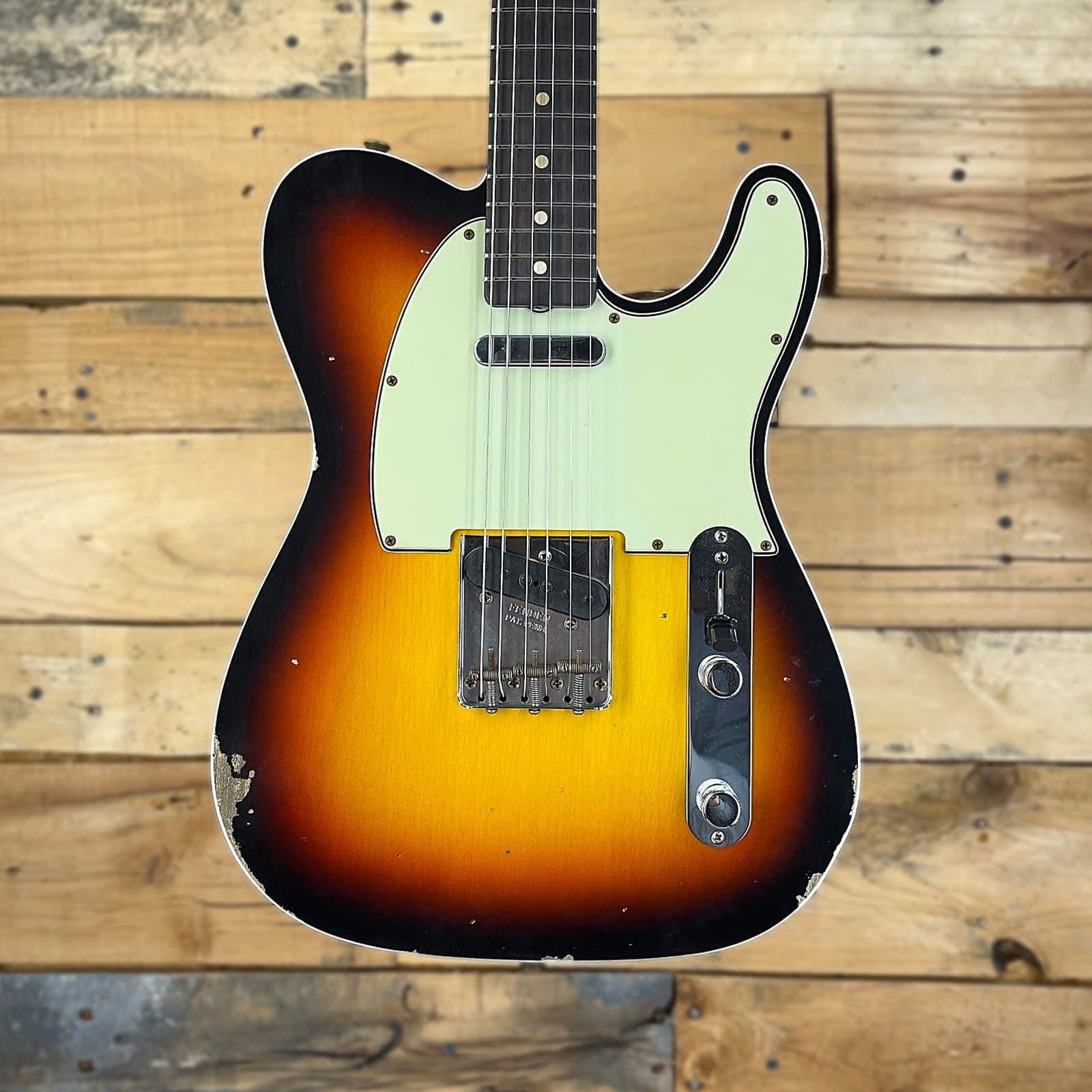 Fender 1962 Relic Telecaster Custom, Rosewood Fingerboard, Faded 3-Color Sunburst