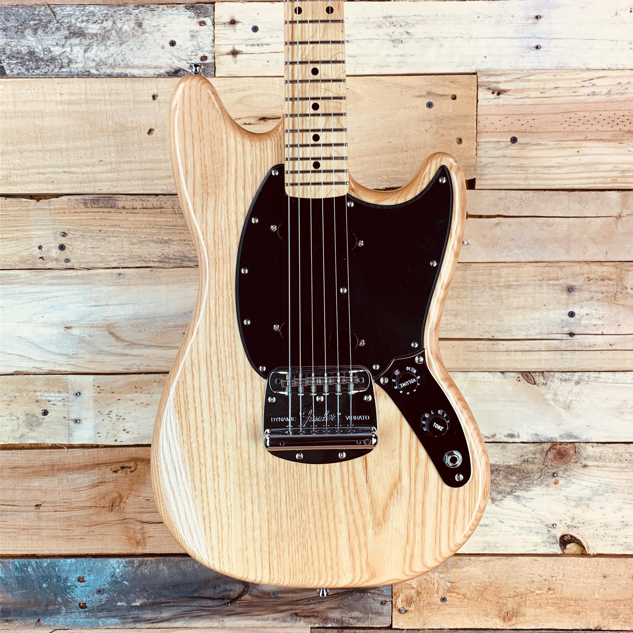 Fender Ben Gibbard Mustang®, Maple Fingerboard, Natural