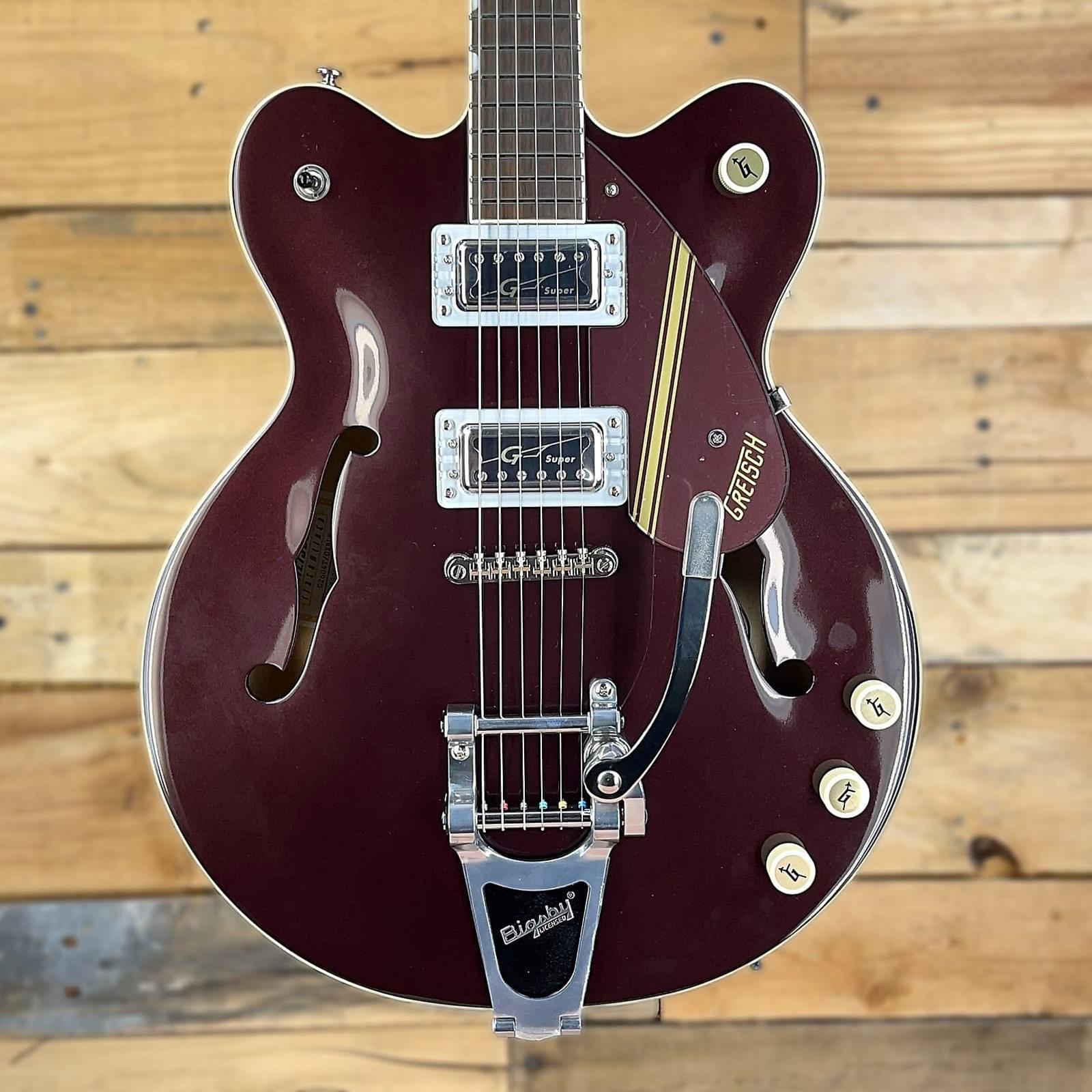 GRETSCH G2604T Limited Edition Streamliner™ Rally II Center Block with Bigsby®, Laurel Fingerboard, Two-Tone Oxblood/Walnut Stain