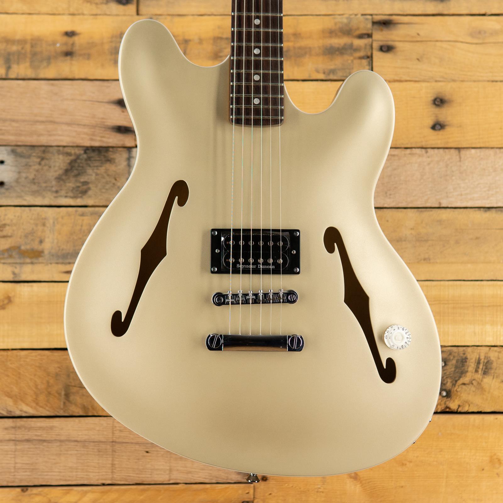 Fender Tom DeLonge Starcaster®, Rosewood Fingerboard, Chrome Hardware, Satin Shoreline Gold