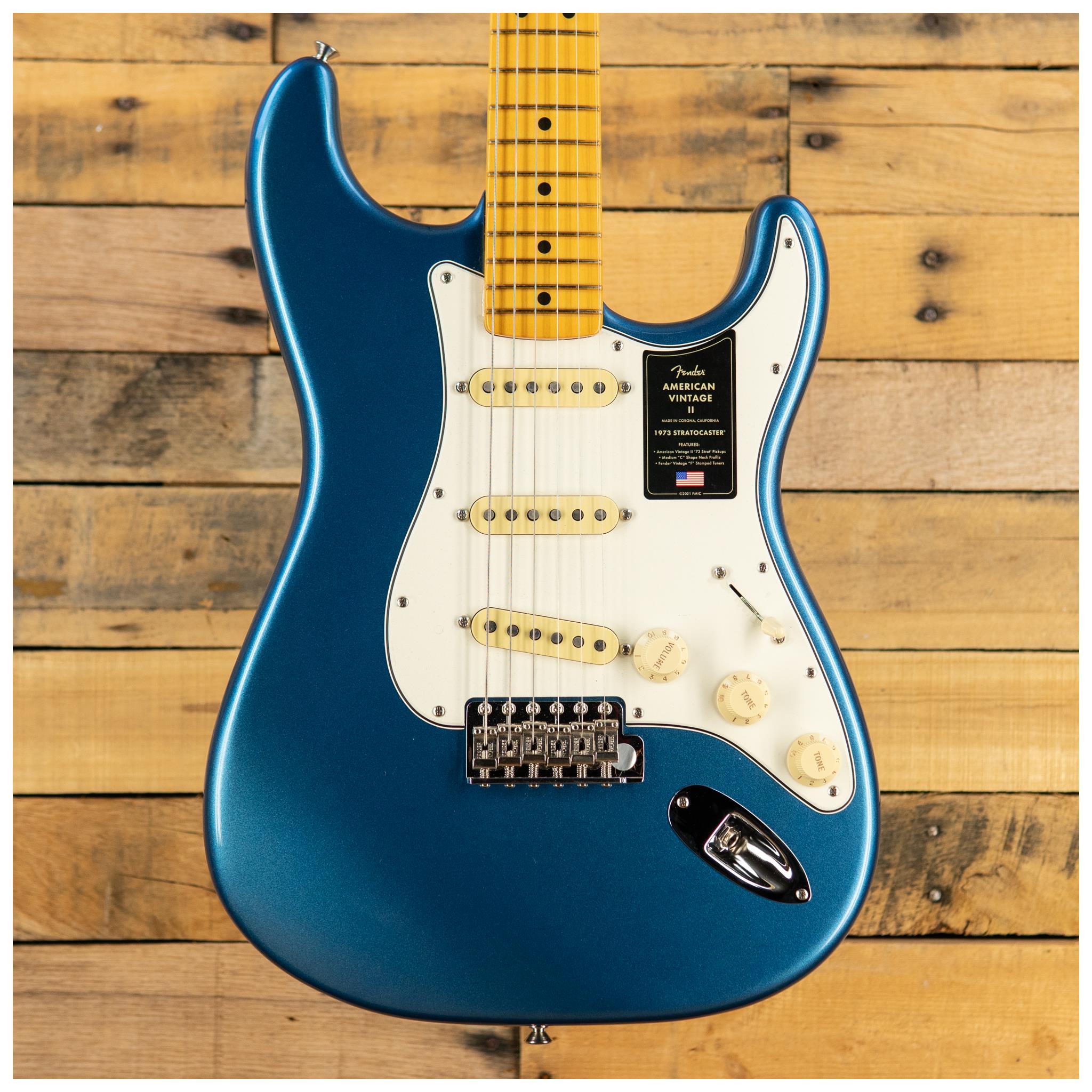 Fender American Vintage II 1973 Stratocaster®, Maple Fingerboard, Lake Placid Blue