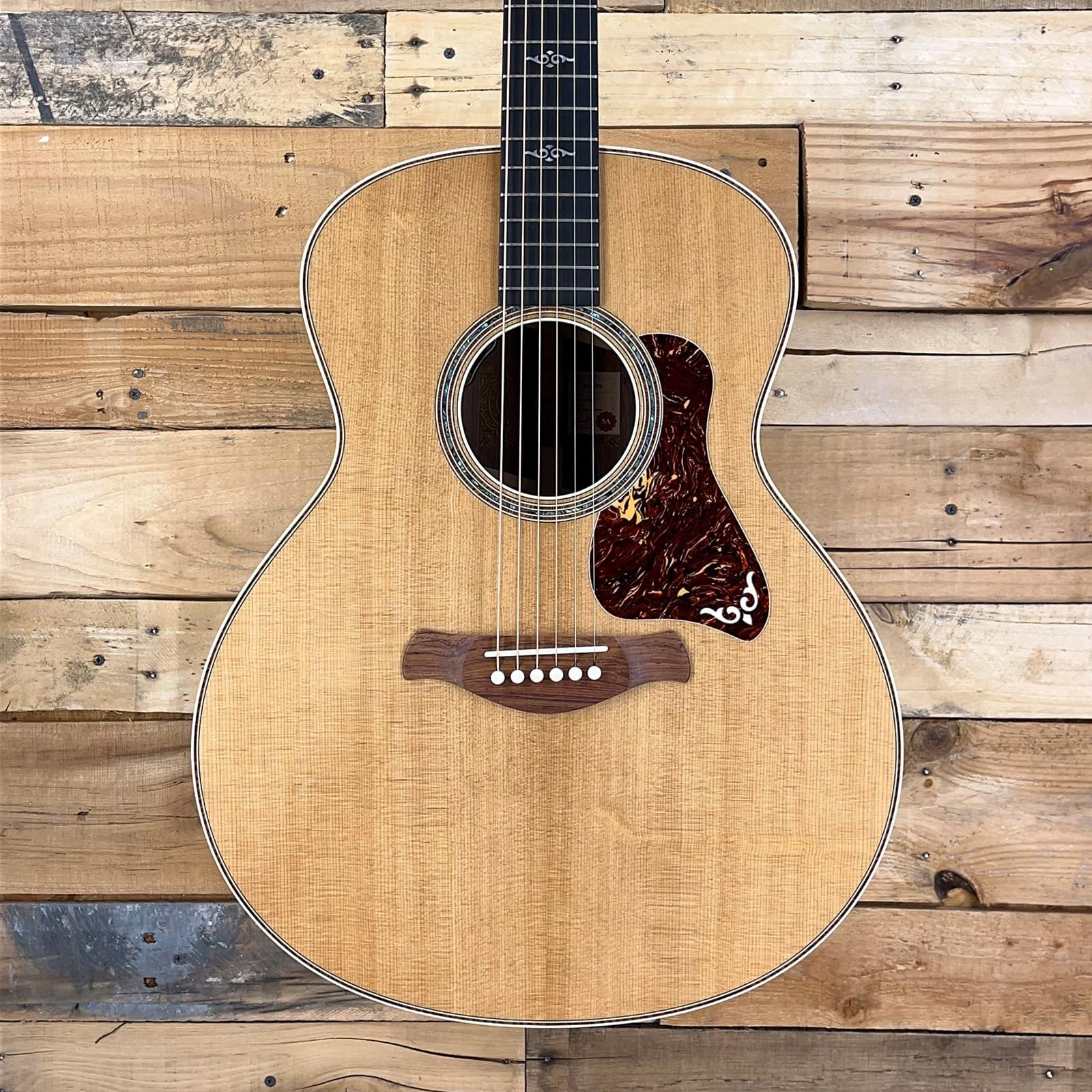 Taylor Gold Label 814e Super Auditorium Acoustic-Electric Guitar