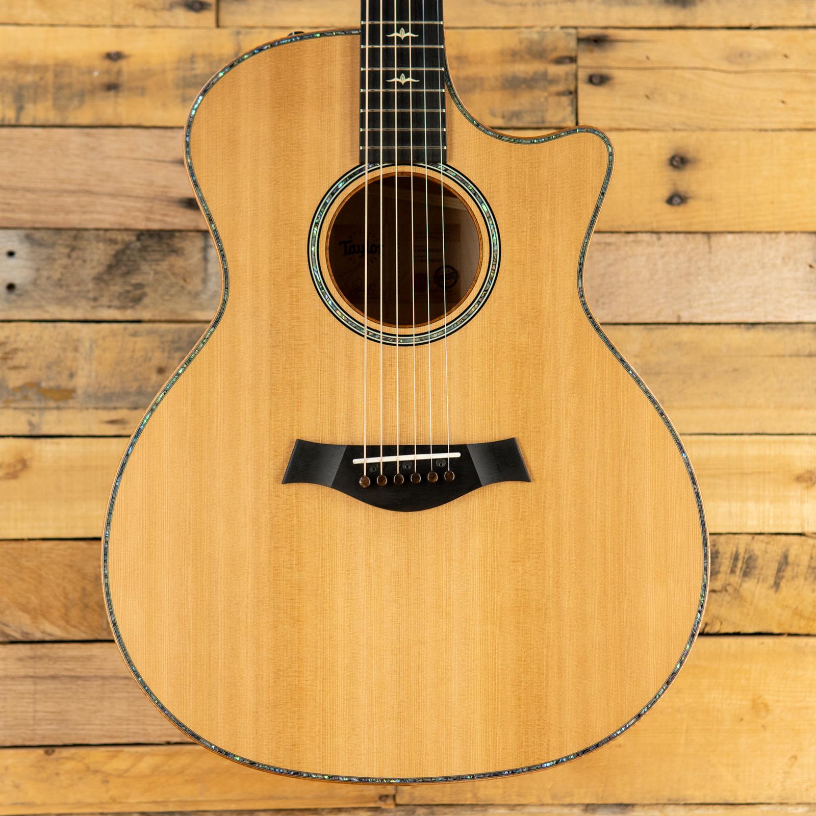 Taylor Custom Grand Auditorium Maple / Western Red Cedar