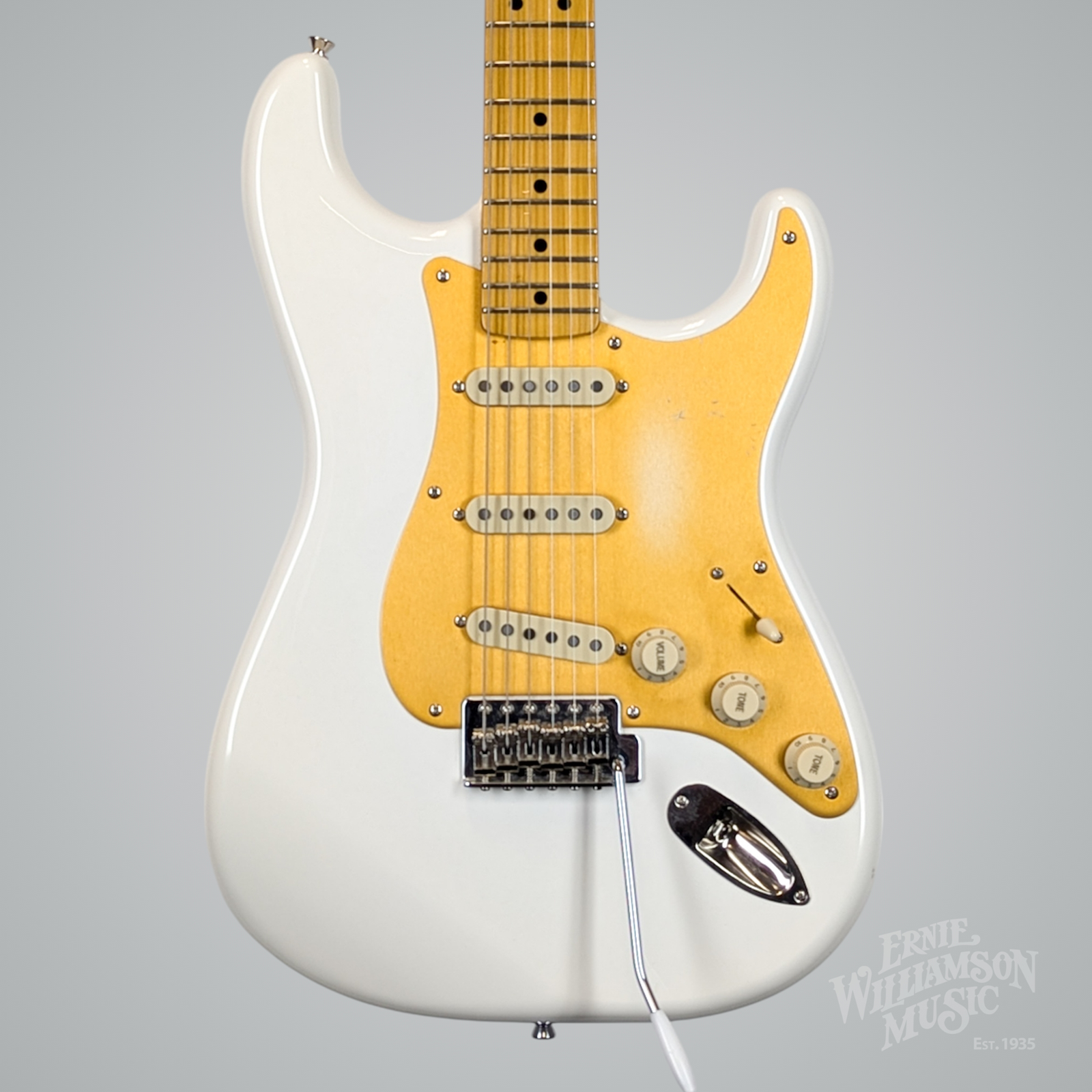 Squier Classic Vibe Strat Cream w/Case. USED