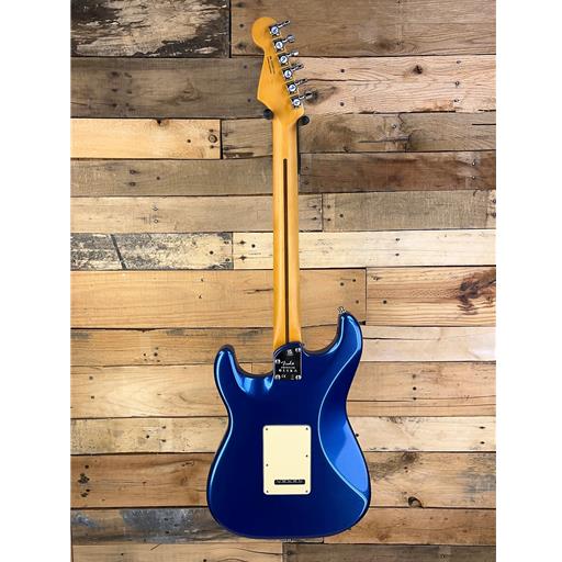 Ernie Williamson Music - Fender American Ultra Stratocaster, Maple