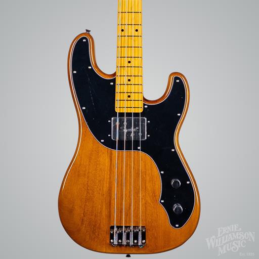 Squier Classic Vibe™ Telecaster® Bass, Maple Fingerboard, Black Pickguard, Mocha