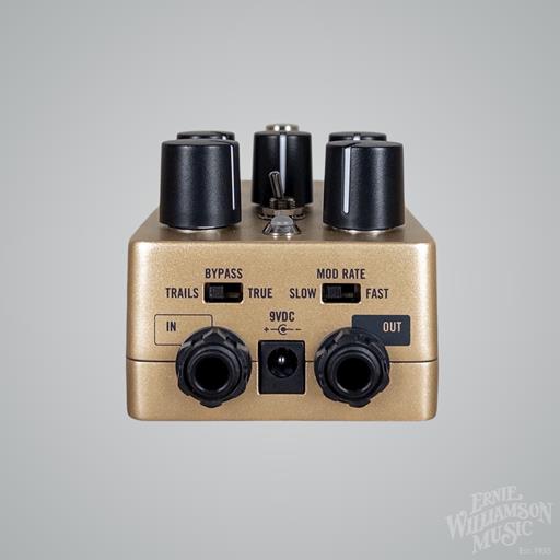 UAFX Plate Reverb ゴールド Universal Audio UAFX Golden Reverberator Effects Pedal Gold