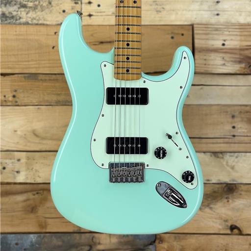 Fender Noventa Stratocaster Maple Surf Green