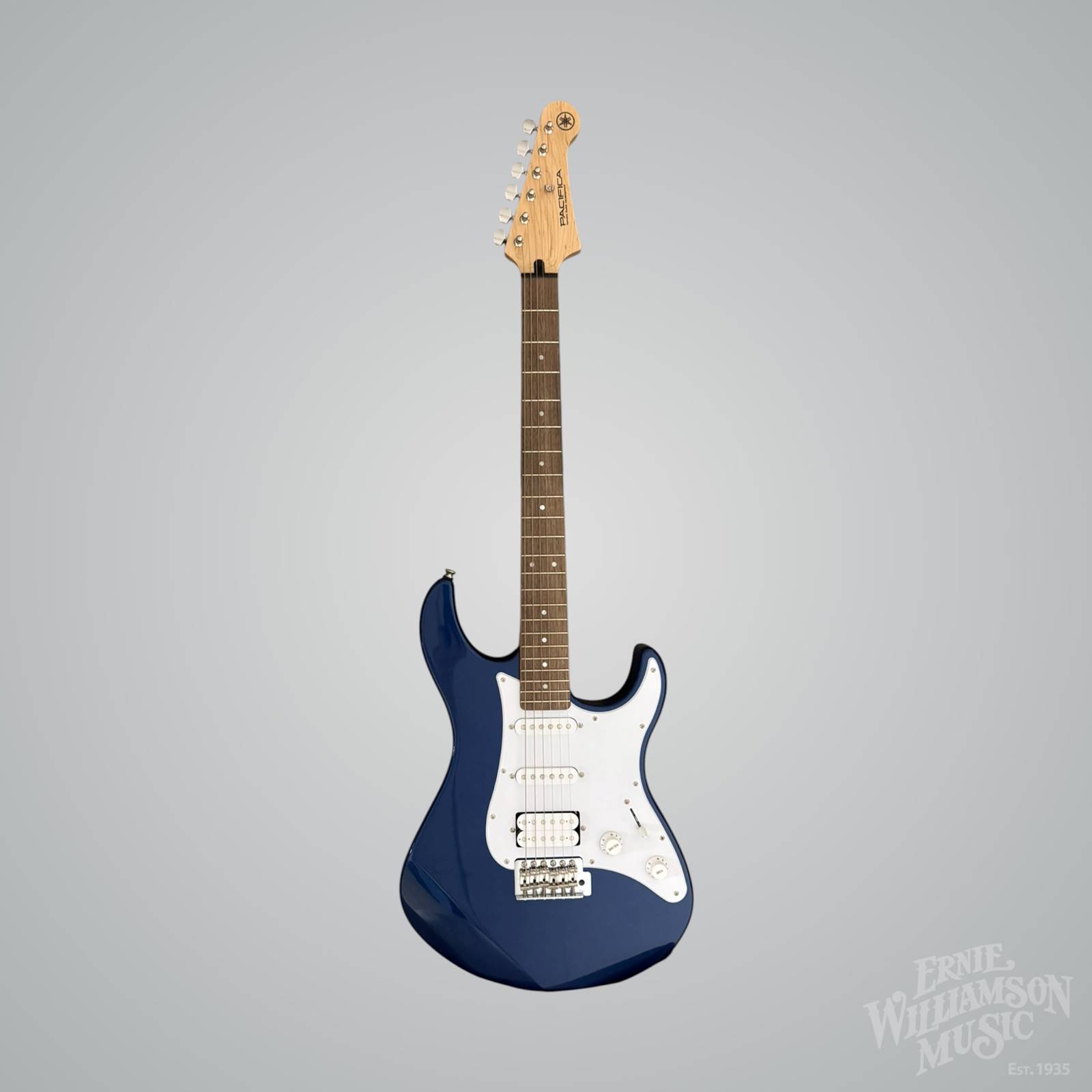 pacifica012 メタリックブルー
カラー…メタリックブルー Amazon.com: Yamaha Pacifica Series PAC12 Electric Guitar; Metallic